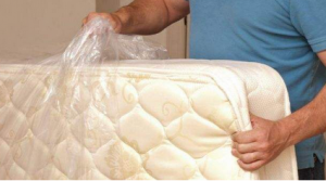 床垫上的塑料薄膜会导致甲醛超标吗？